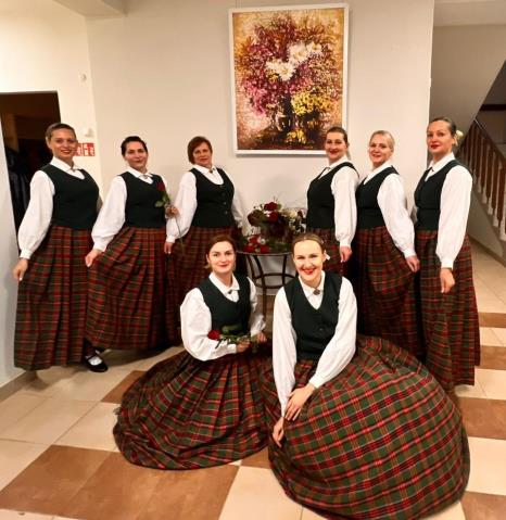 Sieviešu deju kolektīvs "Leičupe"